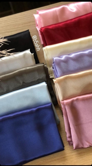 satin pillow case (1 pcs) - Light Silver
 غطاء وسادة ساتان (قطعة واحدة) - سيلفر